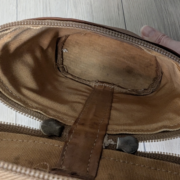 VTG IL Bisonte tan italian leather binocular crossbody purse 1980s - Picture 7 of 7